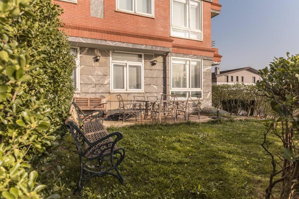 Flat With 160 M Of Garden, Sea Views Bilbao-Getxo Apartment Bagian luar foto